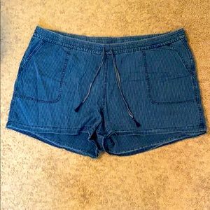 J Crew Seaside Short in Stripe 3x